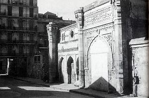 ORAN 011 CARAVENSERAIL 2 RUE DU CIRQUE